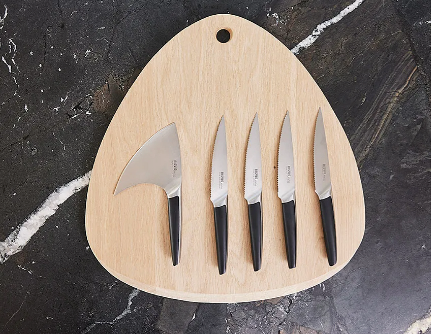Risvig Sæt Med Pizzabræt, Pizzakniv Og 4 Steakknive