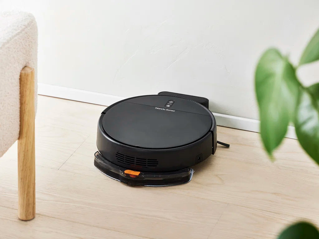 Nordic Sense Robotstøvsuger med ladestation sort