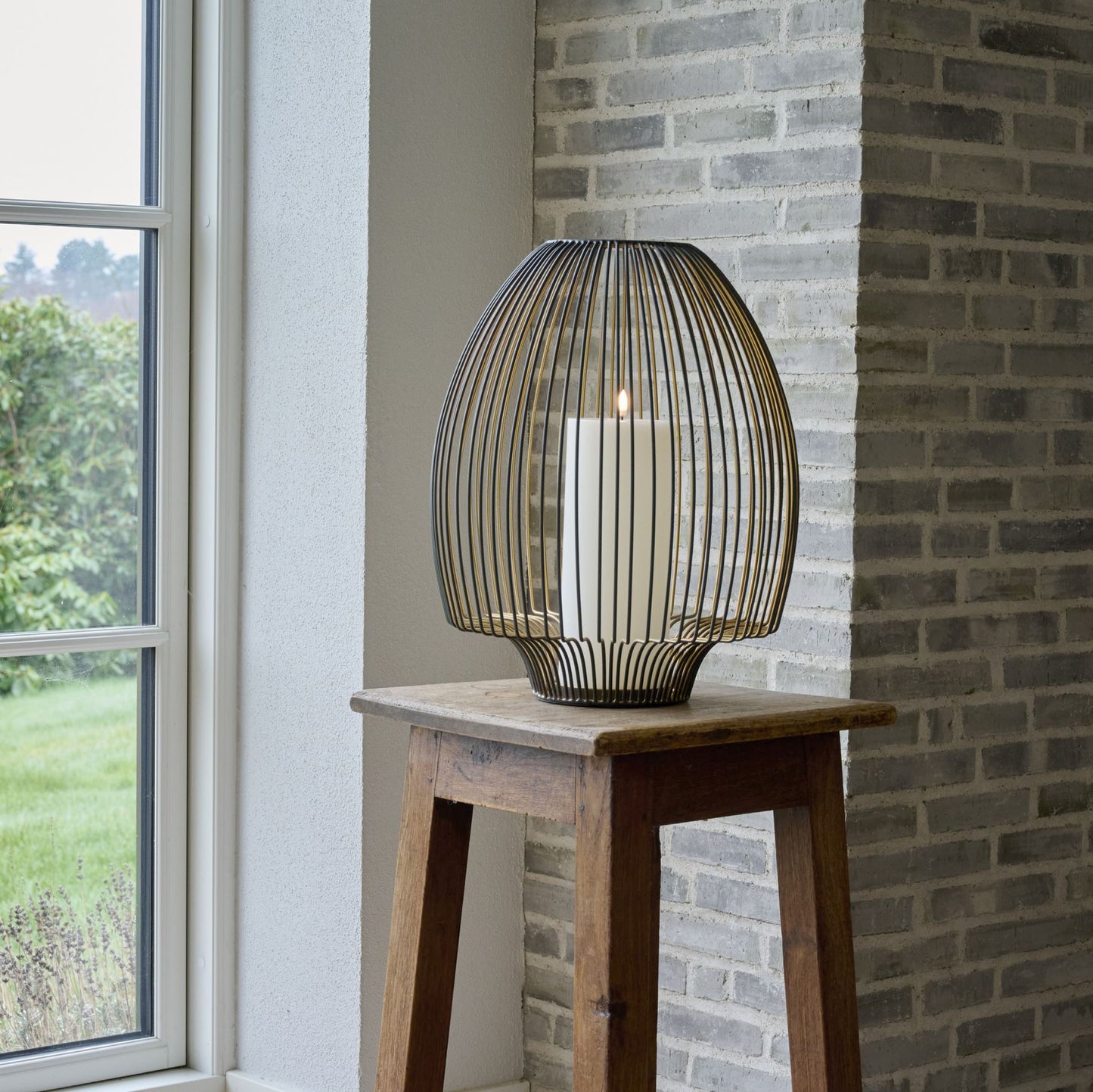 Metal lanterne med LED-bloklys – Nordic White